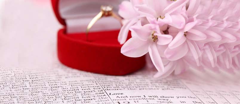 Cărți de căsătorie creștină pentru cupluri