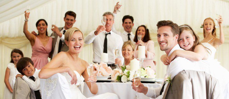Интересен и забавен списък с най-добрите въпроси за младоженци